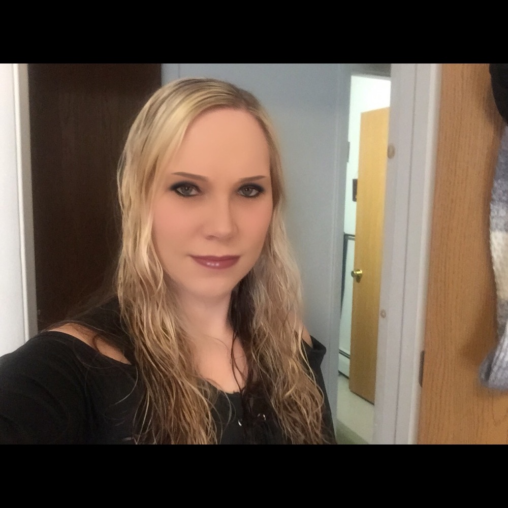 Meet your Posher, Kara